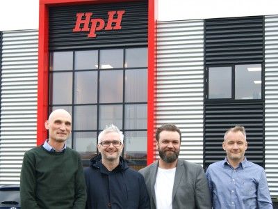 Dansk Halbyggeri overtages af HPH Totalbyg. Koncernen bliver Danmarks største entreprenør inden for halbyggeri