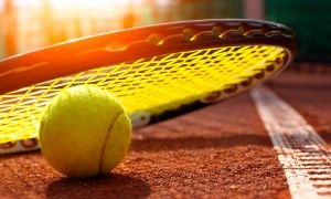 Dansk Halbyggeri officiel anlaegspartner for Dansk Tennis Forbund Tennishal 1
